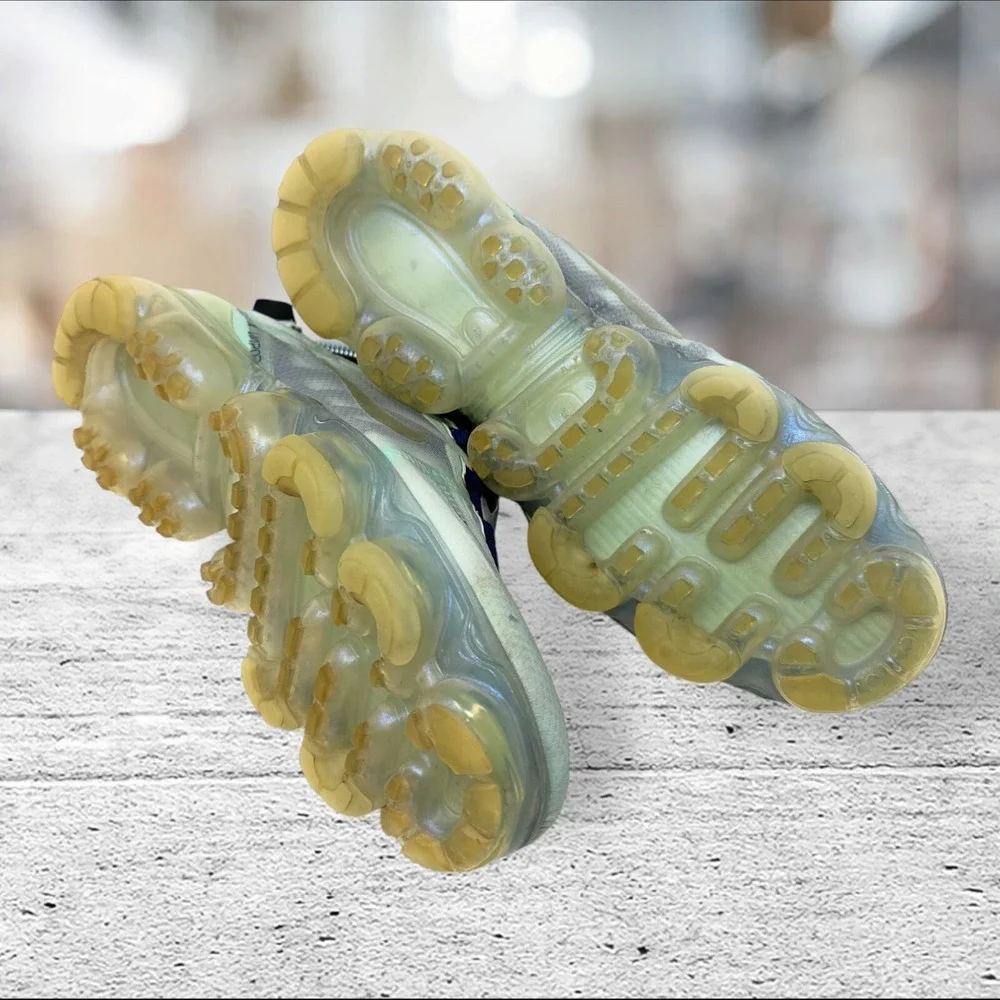 Women's Nike Air VaporMax 2019 Teal Tint Navy Accents AR6632-300 Size‎ 9